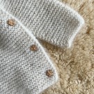 Indiblomst Fagerborg omslagsjakke Chunky 21m/10cm (oppskrift) thumbnail