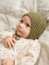 2413-5 April cardigan baby, April Diaper Pants og April Bonnet (oppskrift) thumbnail