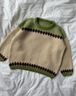 PetiteKnit Cross Sweater Junior (oppskrift) Papirutgave thumbnail