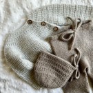 Sorgenfri omslagsjakke Mini 24m/10cm (oppskrift) thumbnail