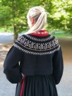 Linda tilpasset Rogalandsbunaden, Løland Bunadstrikk  thumbnail