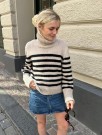 PetiteKnit Lyon Sweater chunky edition Peer Gynt og Alpakka Følgetråd thumbnail