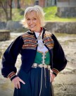 Heidi tilpasset vestfoldbunadene Blå Bunadstrikk  thumbnail