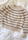 PetiteKnit Festival Sweater My Size Enkelt oppskrift thumbnail