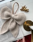 PetiteKnit December Bow (oppskrift) papir thumbnail