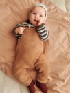 2413-7 Bunny Pants baby (oppskrift Sandnes Garn) thumbnail