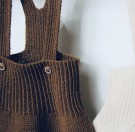 Furry Faces Rumper (oppskrift) The Knitting Stories thumbnail