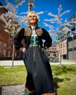 Heidi tilpasset vestfoldbunadene Blå Bunadstrikk  thumbnail