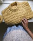 September Sweater GUL Tynn Silk Mohair Strikkepakke Petite Knit thumbnail