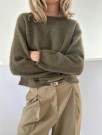 LeKnit Plain Yoke Blouse (oppskrift) thumbnail
