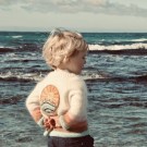 Hello Sunshine genser (oppskrift) The Knitting Stories thumbnail