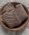 Indiblomst Riddervold jakke 24m/10cm (oppskrift) thumbnail