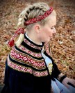 Anita tilpasset Åmlibunaden Bunadstrikk  thumbnail