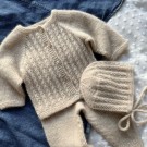 Indiblomst Uranienborg jakke Mini 24m/10cm (oppskrift) thumbnail