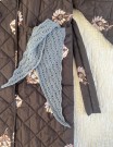LeKnit Peacock Scarf (oppskrift) papir thumbnail