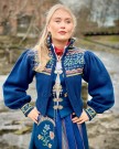 Linnea jakke tilpasset Nordlandsbunaden BLÅ Bunadstrikk  thumbnail