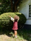 2605-2 Polly Dress Junior (oppskrift) papir Sandnes Garn thumbnail