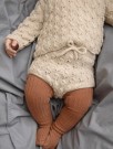 2413-2 Lilja Cardigan, Diaper Pants, Tights og bonnet (oppskrift) thumbnail