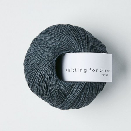 Knitting for Olive Merino - Dyp Petroleumsblå / Deep Petroleum Blue