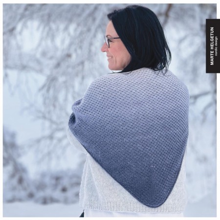 Snøkrystall sjal Marte Helgetun Fargespill nr. 13 HIMMELBLÅ