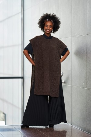 Hillesvåg Emika Cape– Linda Marveng Sol brunmelert