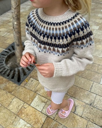 Celeste Sweater Junior (oppskrift) PetiteKnit