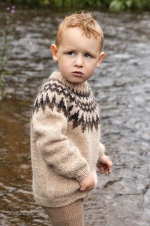 Æsa genser barn Lopidesign Lettlopi Straw