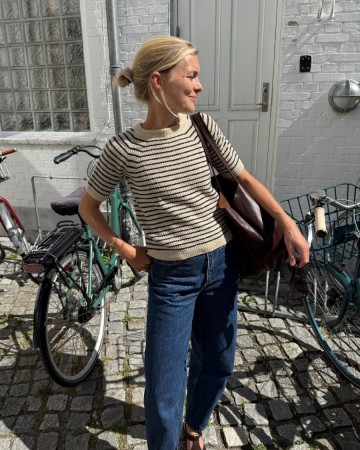 Friday Tee (oppskrift) PetiteKnit papir