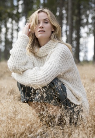 CP16-04 Sapphire Sweater | Olava Camilla Pihl
