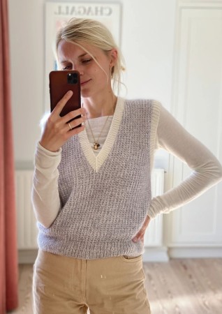 Friday Slipover V-neck | Oppskrift PetiteKnit 