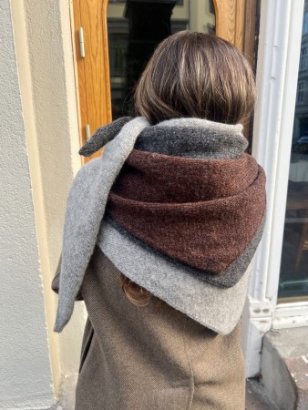 Rauma Magdalenasjal alt.2 Rødbrun melert