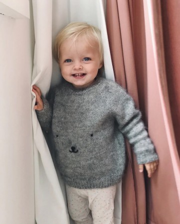 PetiteKnit Bamsesweater (Oppskrift)